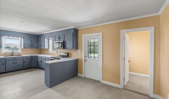 1330 E Hanrahan Rd, Ayden, NC 28513