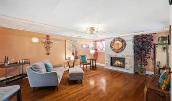 720 E 16TH St, Cheyenne, WY 82001