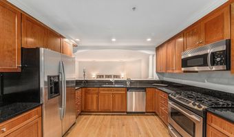 140 Ashley Mews Dr, Ann Arbor, MI 48104