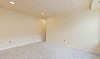 922 MADISON St NW 304, Washington, DC 20011