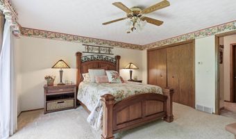 W2530 BROOKHAVEN Drive, Appleton, WI 54915