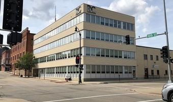 131 W 10th 2 Floors, Dubuque, IA 52001