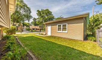 106 W Cedar St, Arlington Heights, IL 60005