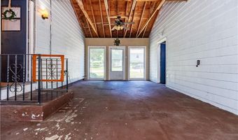 16 Pennsylvania Ave, Jamestown, RI 02835
