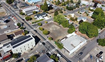 507 S TRADE St, Amity, OR 97101