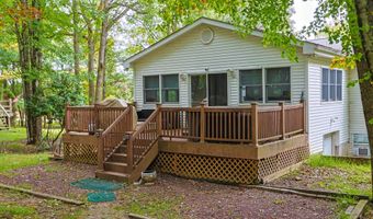 271 N Shore Dr, Albrightsville, PA 18210