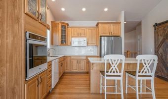 401 STERLING Dr, Cheyenne, WY 82009