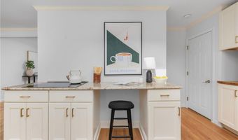 104 Kay Blvd, Newport, RI 02840