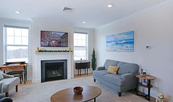 7 Longview Dr 209, Atkinson, NH 03811