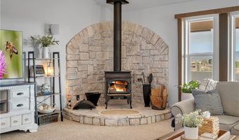 23355 Cuyama, Apple Valley, CA 92307