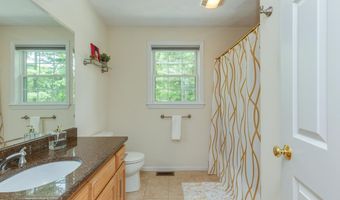 17 Keneson St, Billerica, MA 01821
