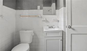 1703 YALE St, Alexandria, LA 71301