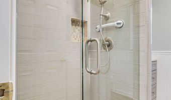 18160 Ridgeview Dr, Abingdon, VA 24211