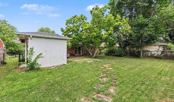 1597 Greenview Dr, Ann Arbor, MI 48103