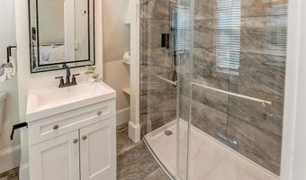 2367 Central Ave, Alton, IL 62002