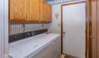 6943 Arjay Dr, Indianapolis, IN 46217