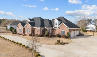 1427 Canter Way, Ayden, NC 28513