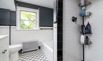 38 Brookside Dr, Cranston, RI 02910
