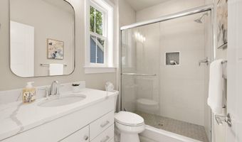 8613 MELWOOD Rd, Bethesda, MD 20817