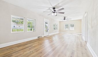 3028 Mounds Rd, Anderson, IN 46016