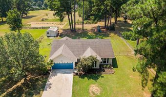702 Kamak Dr, Beebe, AR 72012