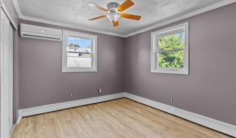5 Lea Dr, Bristol, RI 02809