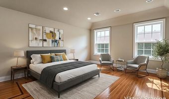 12 White Oak Ln 112, Aberdeen, NJ 07747