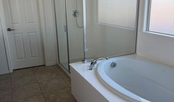 2043 E LANTANA Dr, Chandler, AZ 85286