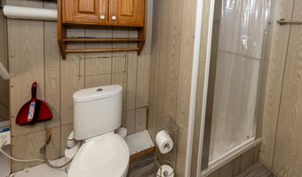 9 Whitewood Rd, Clinton, CT 06413