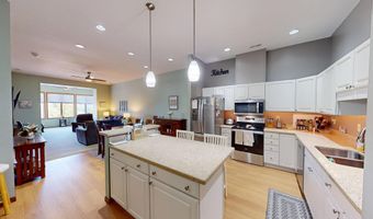 212 Broadway Ave N C1, Albert Lea, MN 56007