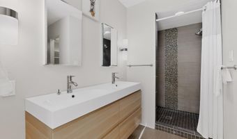 1212 Calle Del Sol NE, Albuquerque, NM 87106