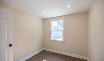 863 Minot Ave, Auburn, ME 04210