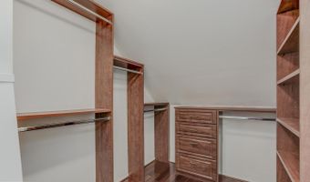 400 CALVIN Ln, Rockville, MD 20851