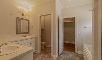402 Montrose Pl, Brandon, MS 39042