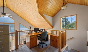 17617 E North Shore Ln, Bayview, ID 83803