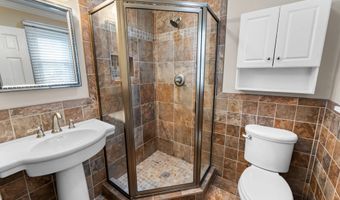 19452 Pleasant View Dr, Abingdon, VA 24211