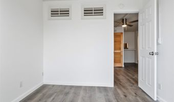 1215 Alexander St 204, Honolulu, HI 96826
