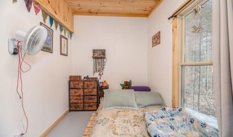57 Barnett Way, Belgrade, ME 04917