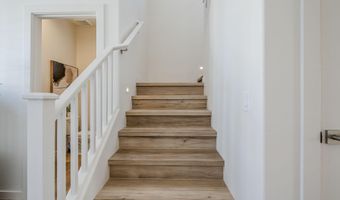 630 W LAREDO St, Chandler, AZ 85225