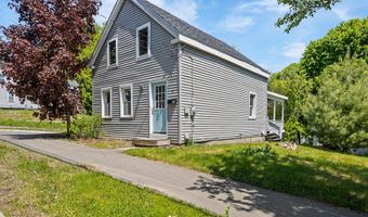 41 Parker St, Bangor, ME 04401