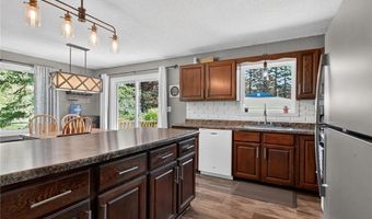 1802 Oak Knoll Dr NE, Alexandria, MN 56308