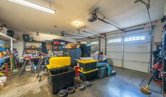 6679 Meadowlark Ln, Anderson, CA 96007