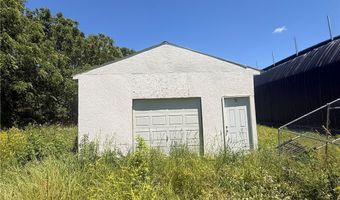 13081 Main Rd, Akron, NY 14001