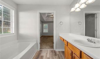 4317 Chesapeake Trce NW, Acworth, GA 30101