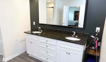 41 High Point Dr, Camden, SC 29020