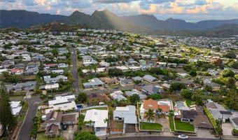 1375 Kupau St, Kailua, HI 96734