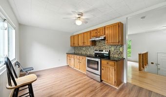 112 Leverett Rd, Amherst, MA 01002