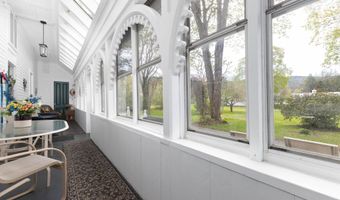 38 Elm St, Charlestown, NH 03603
