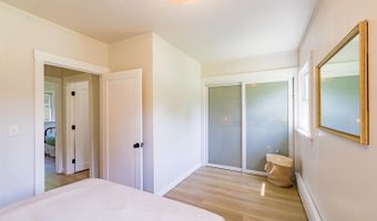 221 Lincolnville Ave, Belfast, ME 04915