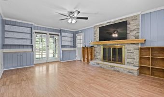 2106 Davie Ln, Camden, SC 29020
